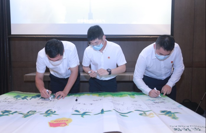 1663807967498308.jpg 1663807980(1).jpg